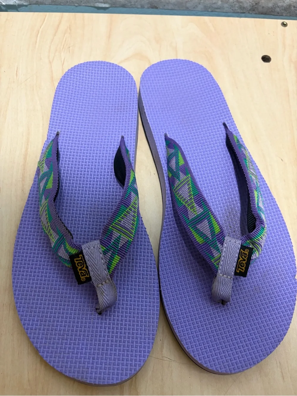 Teva Classic Flip Flop Sandals size women’s 8